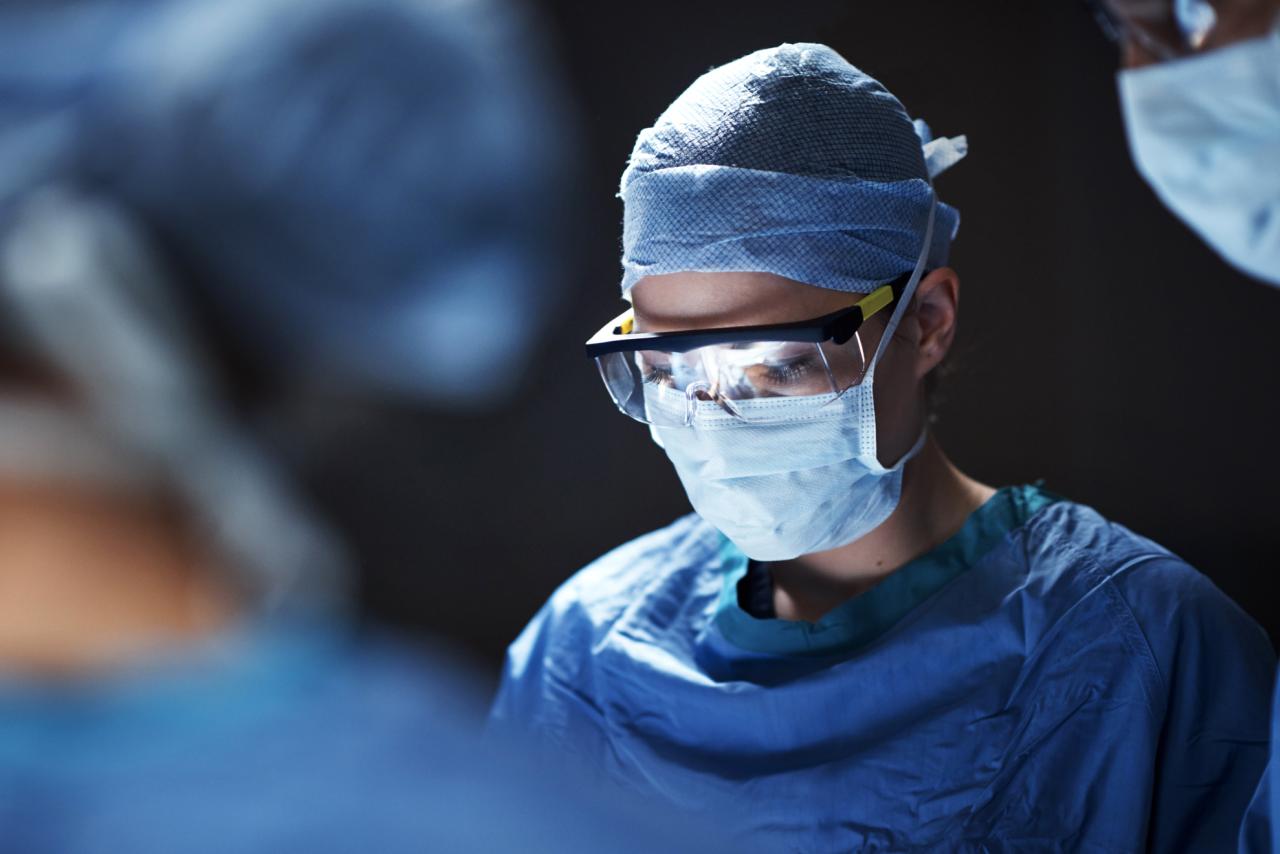 Cropped shot of surgeons performing a surgical procedure